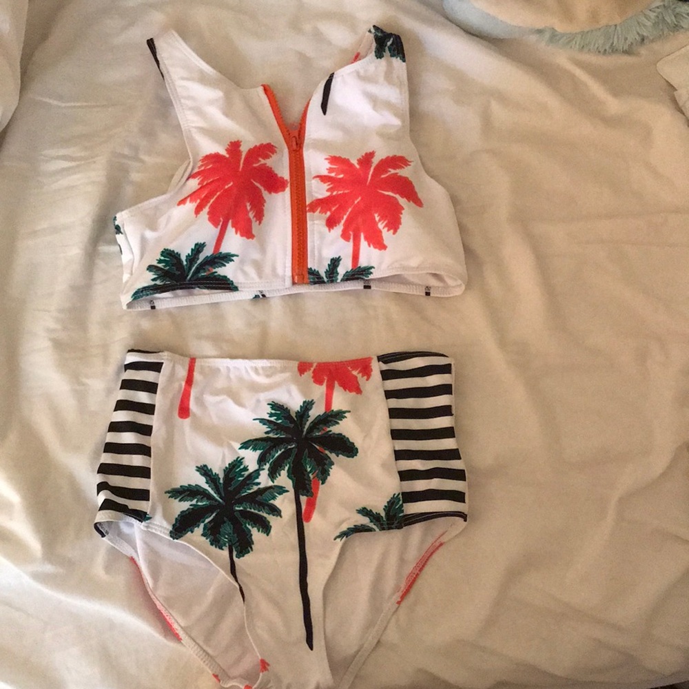 Bathing suit